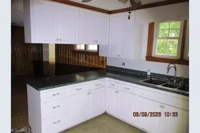 4666 Seward Road, Pfafftown, NC 27040 - Photo 11