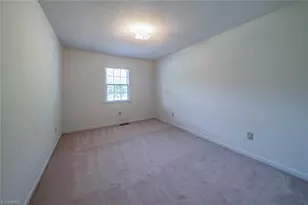 265 Rolling Green Dr, Winston-Salem, NC 27107 - Photo 23