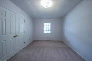 265 Rolling Green Dr, Winston-Salem, NC 27107 - Photo 21