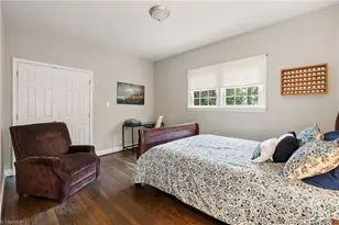 706 W Cornwallis Dr, Greensboro, NC 27408 - Photo 25