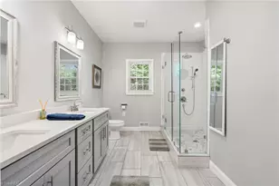 706 W Cornwallis Dr, Greensboro, NC 27408 - Photo 23