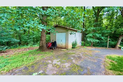 2224 E Old US Highway 421, Yadkinville, NC 27055 - Photo 37