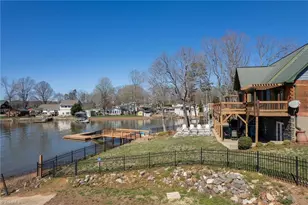 423 N Shore Dr, Lexington, NC 27292 - Photo 9