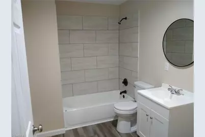 118 W Murphy Street, Madison, NC 27025 - Photo 5