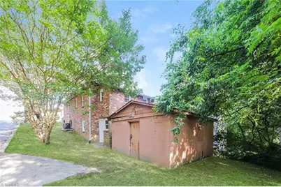 1901 N Dunleith Avenue, Winston-Salem, NC 27105 - Photo 15