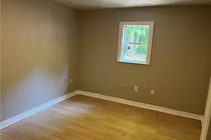 911 17th St, Winston-Salem, NC 27105 - Photo 5