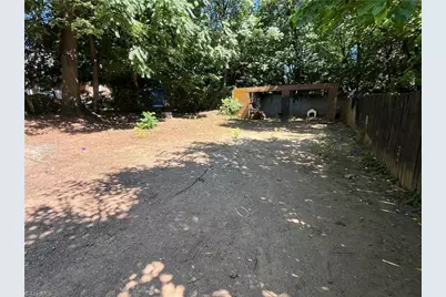 911 17th Street, Winston-Salem, NC 27105 - Photo 3
