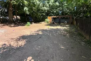 911 17th St, Winston-Salem, NC 27105 - Photo 3