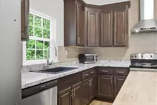 1253 Carolina St, Graham, NC 27253 - Photo 11