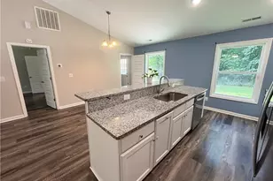 1 Lambeth Dr, Thomasville, NC 27360 - Photo 7