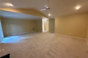 607 Westpark Ct, Winston-Salem, NC 27103 - Photo 3