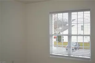 484 Dunwood Dr, High Point, NC 27265 - Photo 19