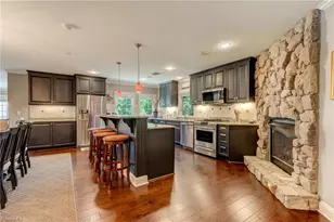 8106 Breezy Hill Dr, Browns Summit, NC 27214 - Photo 9