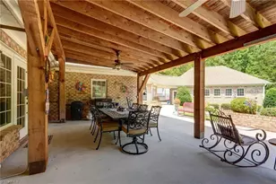 8106 Breezy Hill Dr, Browns Summit, NC 27214 - Photo 37