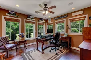 8106 Breezy Hill Dr, Browns Summit, NC 27214 - Photo 19