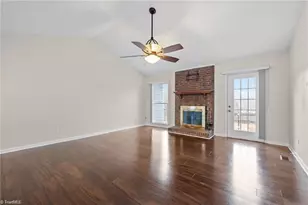 6721 River Hills Dr, Greensboro, NC 27410 - Photo 13