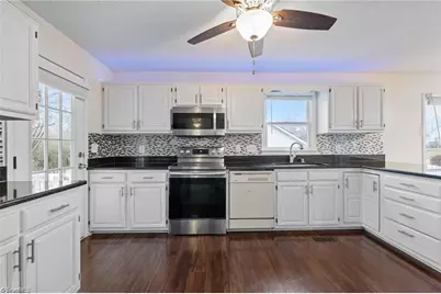 6721 River Hills Drive, Greensboro, NC 27410 - Photo 11