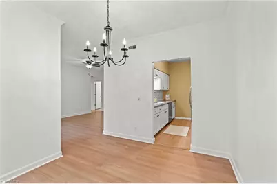 310 Meadows Circle, Winston-Salem, NC 27104 - Photo 9