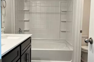 102 Longview St, Lexington, NC 27295 - Photo 9