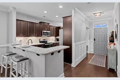 6201 Stonewick Drive, Jamestown, NC 27282 - Photo 9