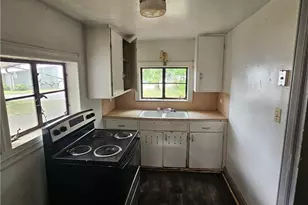 223 Lawsonville Ave, Reidsville, NC 27320 - Photo 9