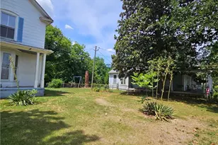 223 Lawsonville Ave, Reidsville, NC 27320 - Photo 11