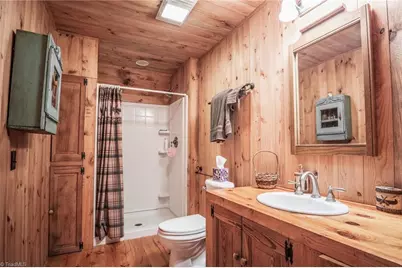 1639 Mountain Vista Drive, McGrady, NC 28649 - Photo 21