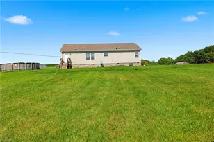 112 Mining Ridge Church Rd, Elkin, NC 28621 - Photo 5