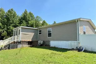1001 Byrds Curve Rd, Elkin, NC 28621 - Photo 19