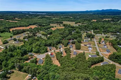 157 Delia Run, Madison, NC 27025 - Photo 35