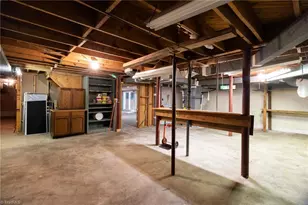 1011 Huntingdon Rd, Winston-Salem, NC 27104 - Photo 29