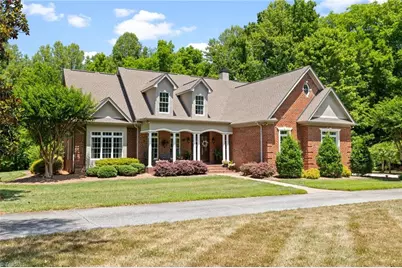 350 Abbotts Crossing, High Point, NC 27265 - Photo 11