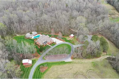 350 Abbotts Crossing, High Point, NC 27265 - Photo 7