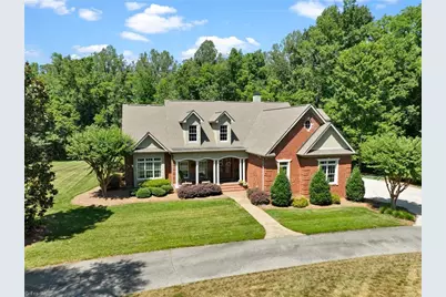 350 Abbotts Crossing, High Point, NC 27265 - Photo 3