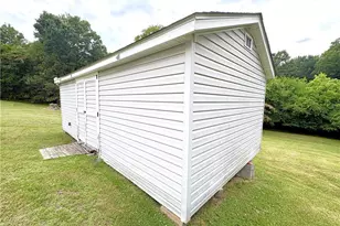215 Clifton St, Eden, NC 27288 - Photo 25