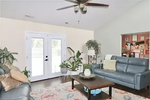 4220 Mae-Len Dr, Winston-Salem, NC 27107 - Photo 13