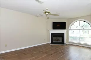 5008 Lawndale Dr, Greensboro, NC 27455 - Photo 7