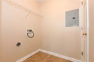 5008 Lawndale Dr, Greensboro, NC 27455 - Photo 25