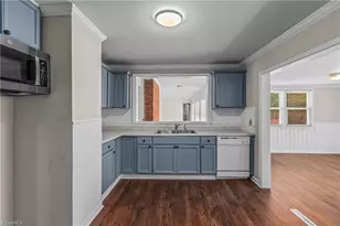 4328 Stokesdale Ave, Winston-Salem, NC 27101 - Photo 9