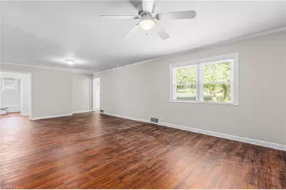 4328 Stokesdale Avenue, Winston-Salem, NC 27101 - Photo 5