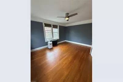 828 N Elm Street #E4, Greensboro, NC 27401 - Photo 11