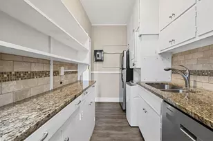 828 N Elm St, Greensboro, NC 27401 - Photo 21