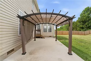 195 Creeks Edge Ct, Clemmons, NC 27012 - Photo 31