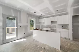 4819 Stonewall St, Winston-Salem, NC 27105 - Photo 7
