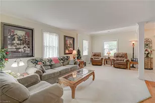 2304 Lyndhurst Ave, Winston-Salem, NC 27103 - Photo 9