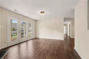 7137 W Friendly Ave, Greensboro, NC 27410 - Photo 5