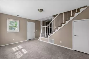 2601 Rosemary Dr, Winston-Salem, NC 27105 - Photo 9