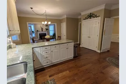 1702 Lakeland Point, High Point, NC 27265 - Photo 9