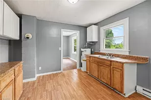125 Scott St, Reidsville, NC 27320 - Photo 9