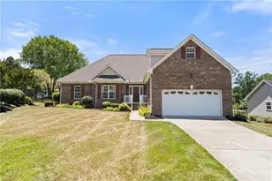 8140 Spring Hollow Ct, Belews Creek, NC 27009 - Photo 7